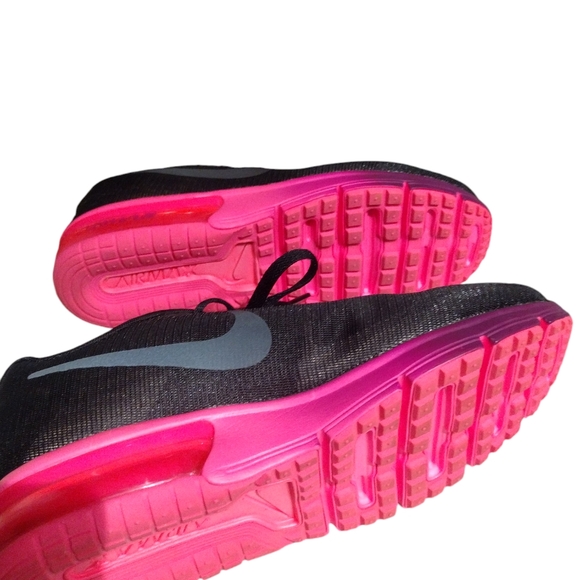 Euc like new Nike Air max - Picture 4 of 6